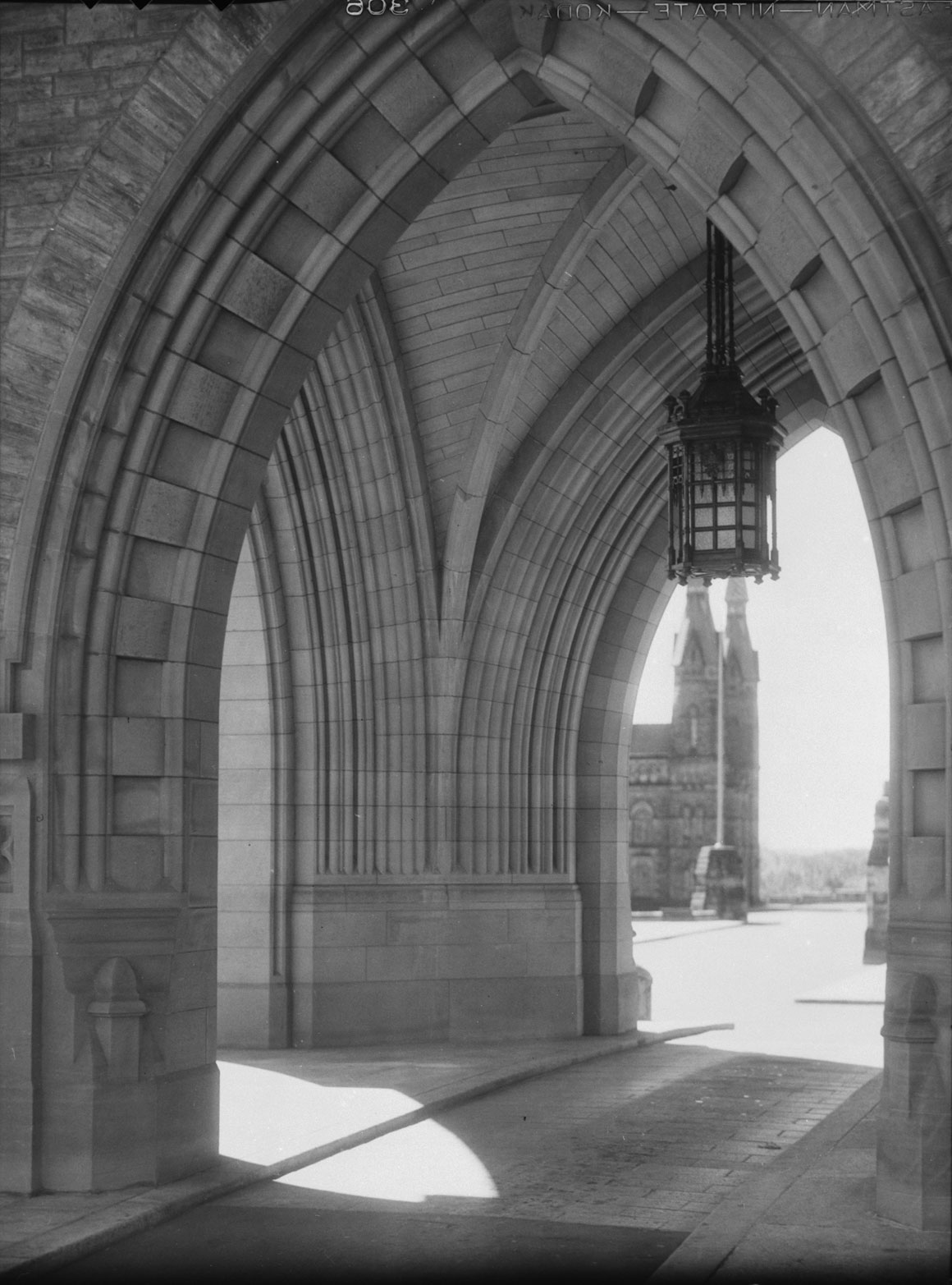 In the summer of 1934, the Members of the 17th Parliament, in its 5th Session, debated the Public Works Construction Bill. 